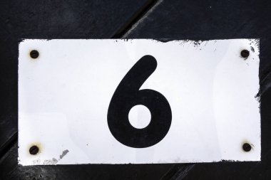 Sıkıntılı Durum Tipografisinde Yazılan Sözcükler Altı Numara Bulundu