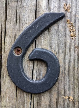 Sıkıntılı Durum Tipografisinde Yazılan Sözcükler Altı Numara Bulundu