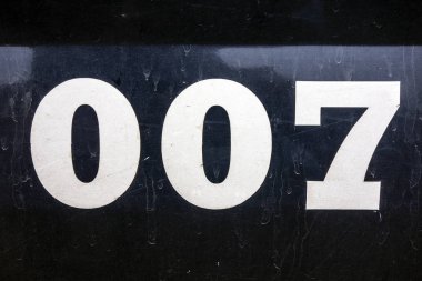 Sıkıntılı Durum Tipografisinde Yazılı Sözcükler 7 Numara Bulundu 