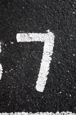 Sıkıntılı Durum Tipografisinde Yazılı Sözcükler 7 Numara Bulundu 