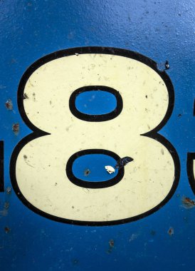 Sıkıntılı Durum Tipografisi 'nde Yazılı Sözcükler 8 Numara Bulundu