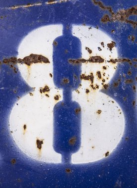 Sıkıntılı Durum Tipografisi 'nde Yazılı Sözcükler 8 Numara Bulundu