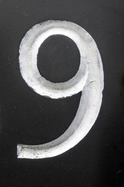 Sıkıntılı Durum Tipografisinde Yazılı Sözcükler 9 Numara Bulundu