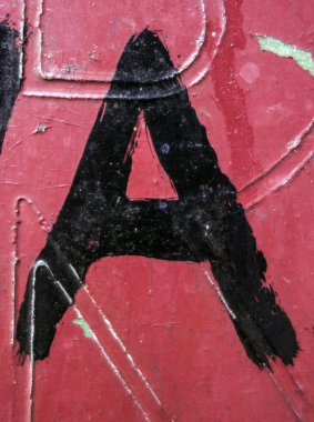 Sıkıntılı Durum Tipografisi ile Yazılan Sözcükler Bulundu Harf A