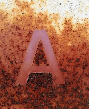 Sıkıntılı Durum Tipografisi ile Yazılan Sözcükler Bulundu Harf A