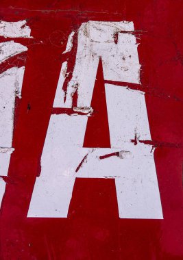 Sıkıntılı Durum Tipografisi ile Yazılan Sözcükler Bulundu Harf A