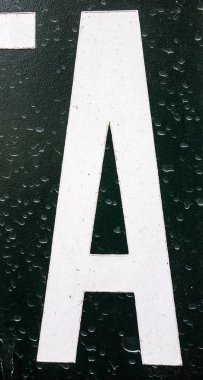 Sıkıntılı Durum Tipografisi ile Yazılan Sözcükler Bulundu Harf A