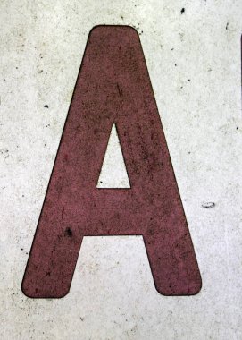 Sıkıntılı Durum Tipografisi ile Yazılan Sözcükler Bulundu Harf A