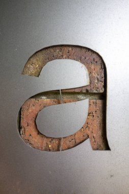 Sıkıntılı Durum Tipografisi ile Yazılan Sözcükler Bulundu Harf A