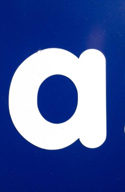 Sıkıntılı Durum Tipografisi ile Yazılan Sözcükler Bulundu Harf A