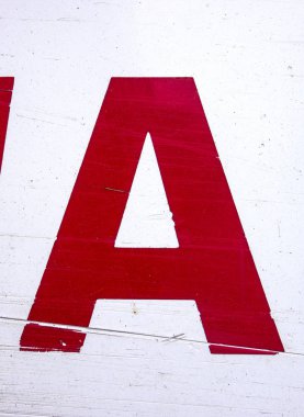 Sıkıntılı Durum Tipografisi ile Yazılan Sözcükler Bulundu Harf A