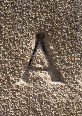 Sıkıntılı Durum Tipografisi ile Yazılan Sözcükler Bulundu Harf A