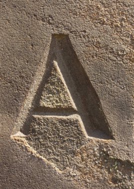 Sıkıntılı Durum Tipografisi ile Yazılan Sözcükler Bulundu Harf A