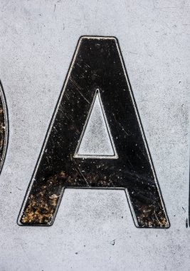 Sıkıntılı Durum Tipografisi ile Yazılan Sözcükler Bulundu Harf A