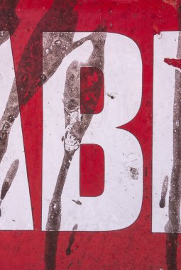 Sıkıntılı Durum Tipografisi ile Yazılan Sözcükler B Harfi Bulundu