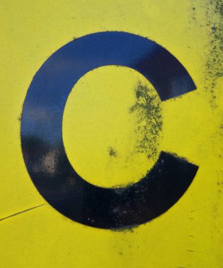 Sıkıntılı Durum Tipografisi ile Yazılan Sözcükler C Harfi Bulundu