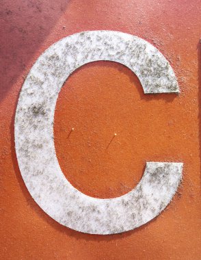 Sıkıntılı Durum Tipografisi ile Yazılan Sözcükler C Harfi Bulundu