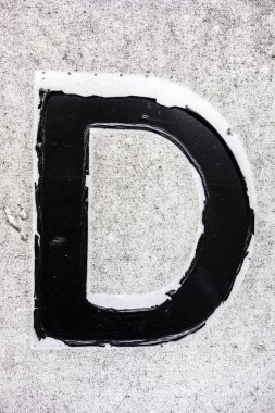 Sıkıntılı Durum Tipografisi ile Yazılan Sözcükler Bulundu D Harfi