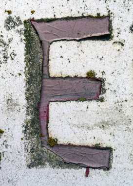 Sıkıntılı Durum Tipografisi ile Yazılan Sözcükler E Harfi Bulundu