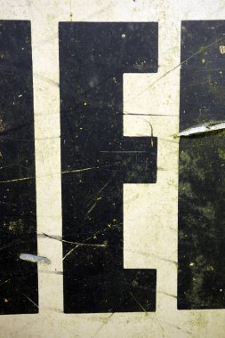 Sıkıntılı Durum Tipografisi ile Yazılan Sözcükler E Harfi Bulundu