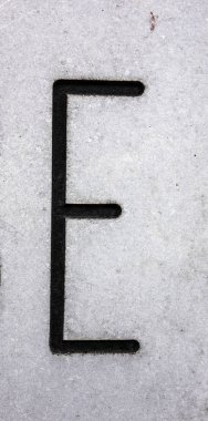 Sıkıntılı Durum Tipografisi ile Yazılan Sözcükler E Harfi Bulundu