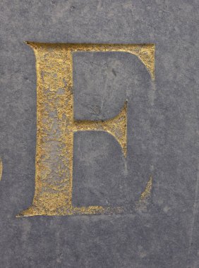 Sıkıntılı Durum Tipografisi ile Yazılan Sözcükler E Harfi Bulundu