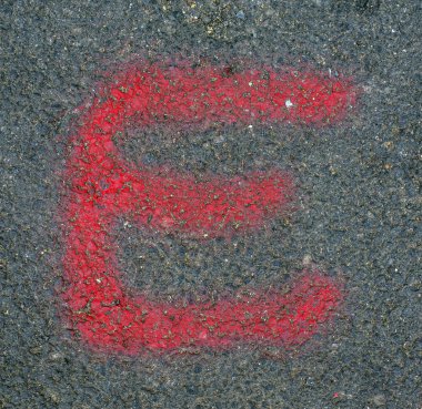 Sıkıntılı Durum Tipografisi ile Yazılan Sözcükler E Harfi Bulundu