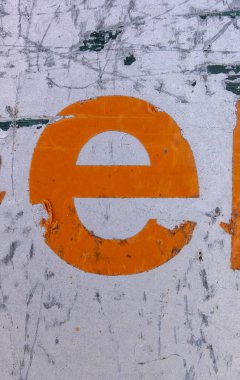 Sıkıntılı Durum Tipografisi ile Yazılan Sözcükler E Harfi Bulundu