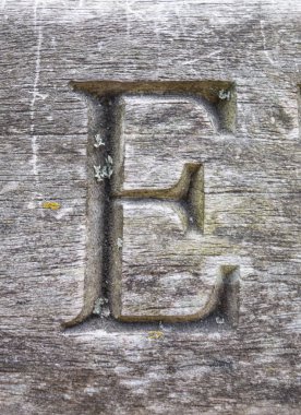 Sıkıntılı Durum Tipografisi ile Yazılan Sözcükler E Harfi Bulundu