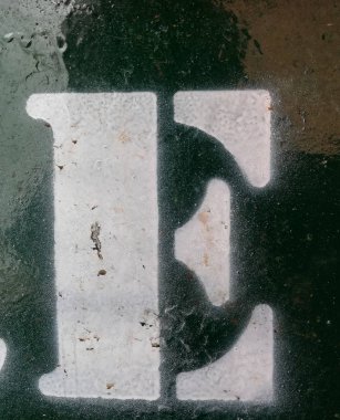 Sıkıntılı Durum Tipografisi ile Yazılan Sözcükler E Harfi Bulundu