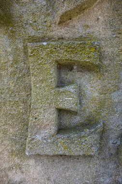 Sıkıntılı Durum Tipografisi ile Yazılan Sözcükler E Harfi Bulundu