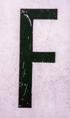 Sıkıntılı Durum Tipografisi ile Yazılan Sözcükler F Harfi Bulundu