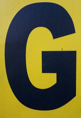 Sıkıntılı Durum Tipografisi ile Yazılan Sözcükler G Harfi Bulundu