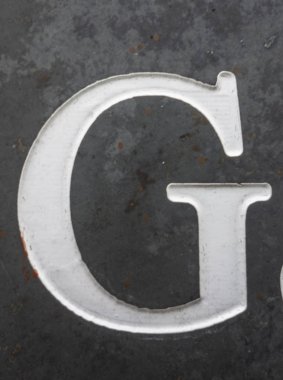 Sıkıntılı Durum Tipografisi ile Yazılan Sözcükler G Harfi Bulundu