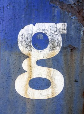 Sıkıntılı Durum Tipografisi ile Yazılan Sözcükler G Harfi Bulundu