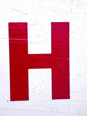 Sıkıntılı Durum Tipografisi ile Yazılan Sözcükler H Harfi Bulundu