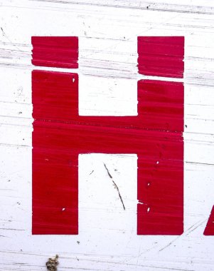 Sıkıntılı Durum Tipografisi ile Yazılan Sözcükler H Harfi Bulundu