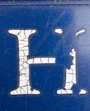 Sıkıntılı Durum Tipografisi ile Yazılan Sözcükler H Harfi Bulundu