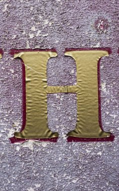 Sıkıntılı Durum Tipografisi ile Yazılan Sözcükler H Harfi Bulundu