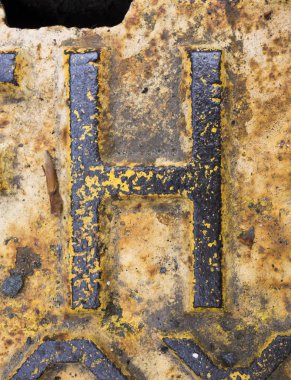 Sıkıntılı Durum Tipografisi ile Yazılan Sözcükler H Harfi Bulundu