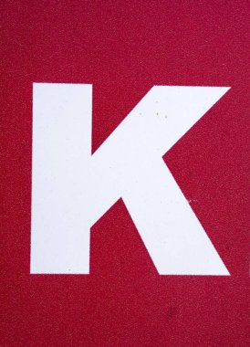 Sıkıntılı Durum Tipografisi ile Yazılan Sözcükler K Harfi Bulundu