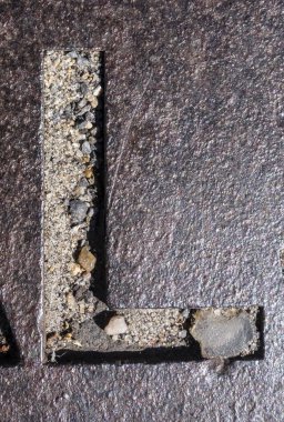 Sıkıntılı Durum Tipografisi ile Yazılan Sözcükler Bulundu L Harfi