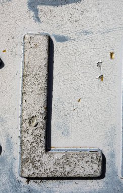 Sıkıntılı Durum Tipografisi ile Yazılan Sözcükler Bulundu L Harfi