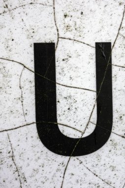 Sıkıntılı Durum Tipografisi ile Yazılan Sözcükler U Harfi Bulundu