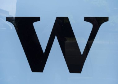 Sıkıntılı Durum Tipografisi ile Yazılan Sözcükler W Harfi Bulundu