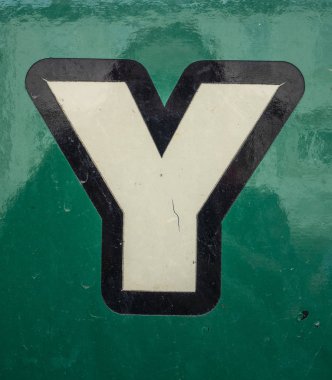 Sıkıntılı Durum Tipografisi ile Yazılan Kelimeler Y Harfi Bulundu