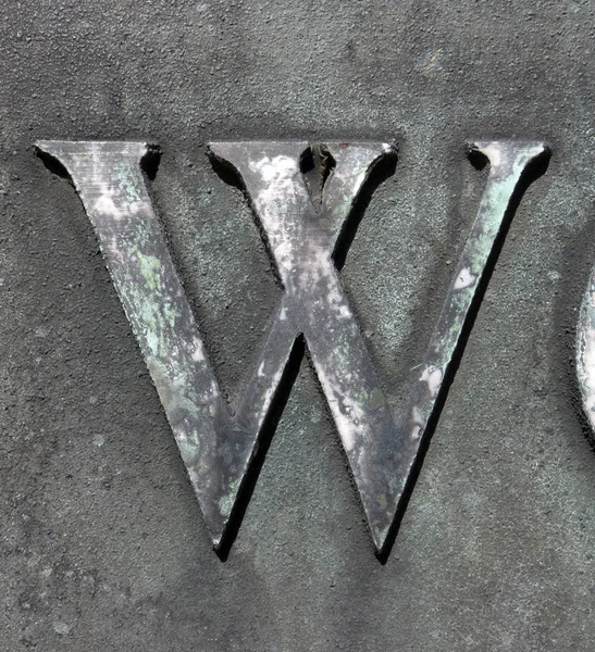 Sıkıntılı Durum Tipografisi ile Yazılan Sözcükler W Harfi Bulundu