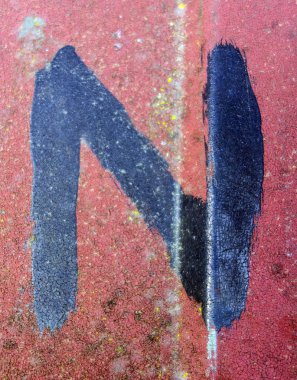 Sıkıntılı Durum Tipografisi ile Yazılan Sözcükler Bulundu N Harfi