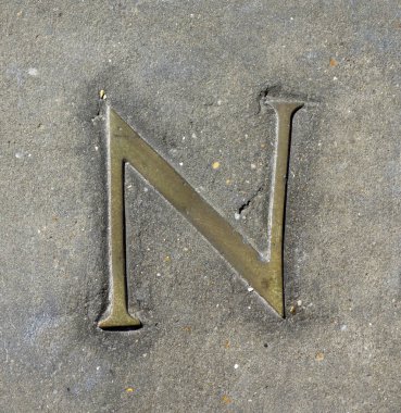 Sıkıntılı Durum Tipografisi ile Yazılan Sözcükler Bulundu N Harfi