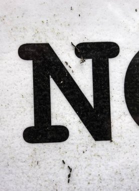 Sıkıntılı Durum Tipografisi ile Yazılan Sözcükler Bulundu N Harfi